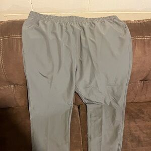 Men’s athletic pants
